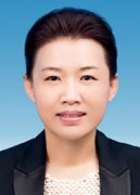 澳门金沙官网1995年11月加入中国共产党